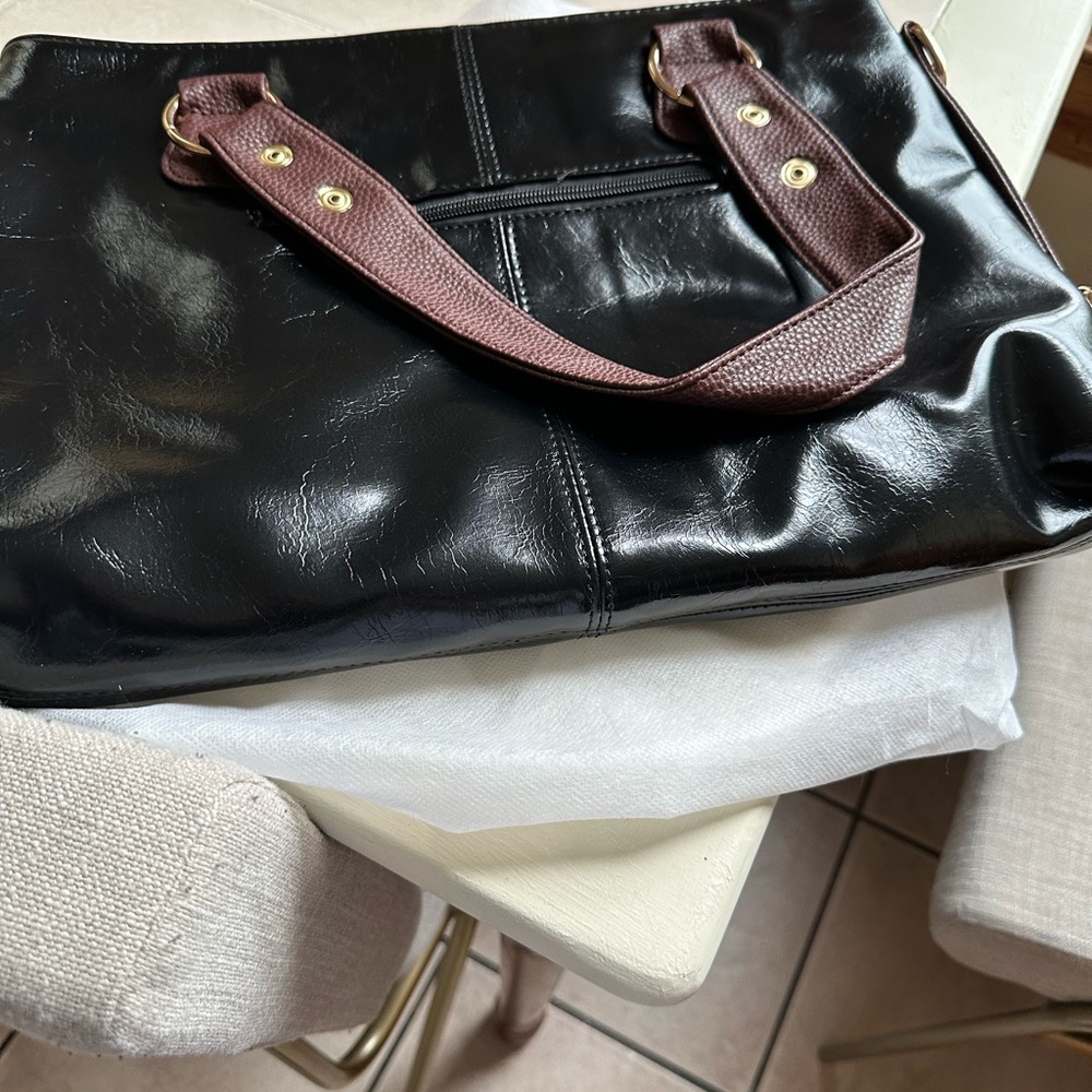 Hand bag with lots of room